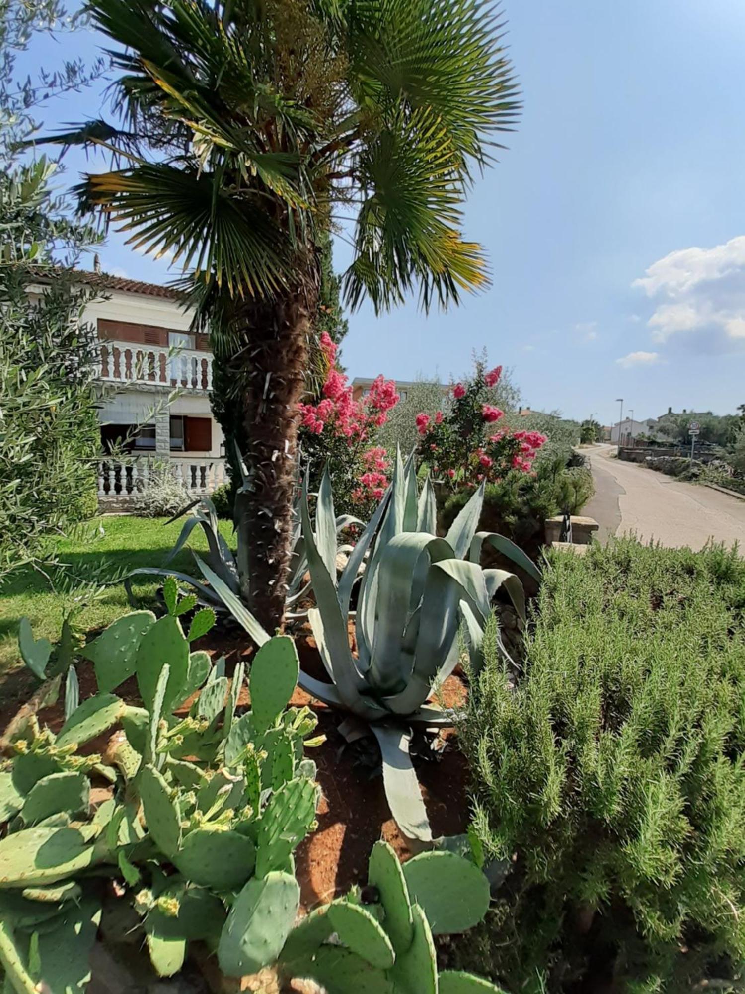 Holiday Home On Island Of Krk Malinska Kültér fotó