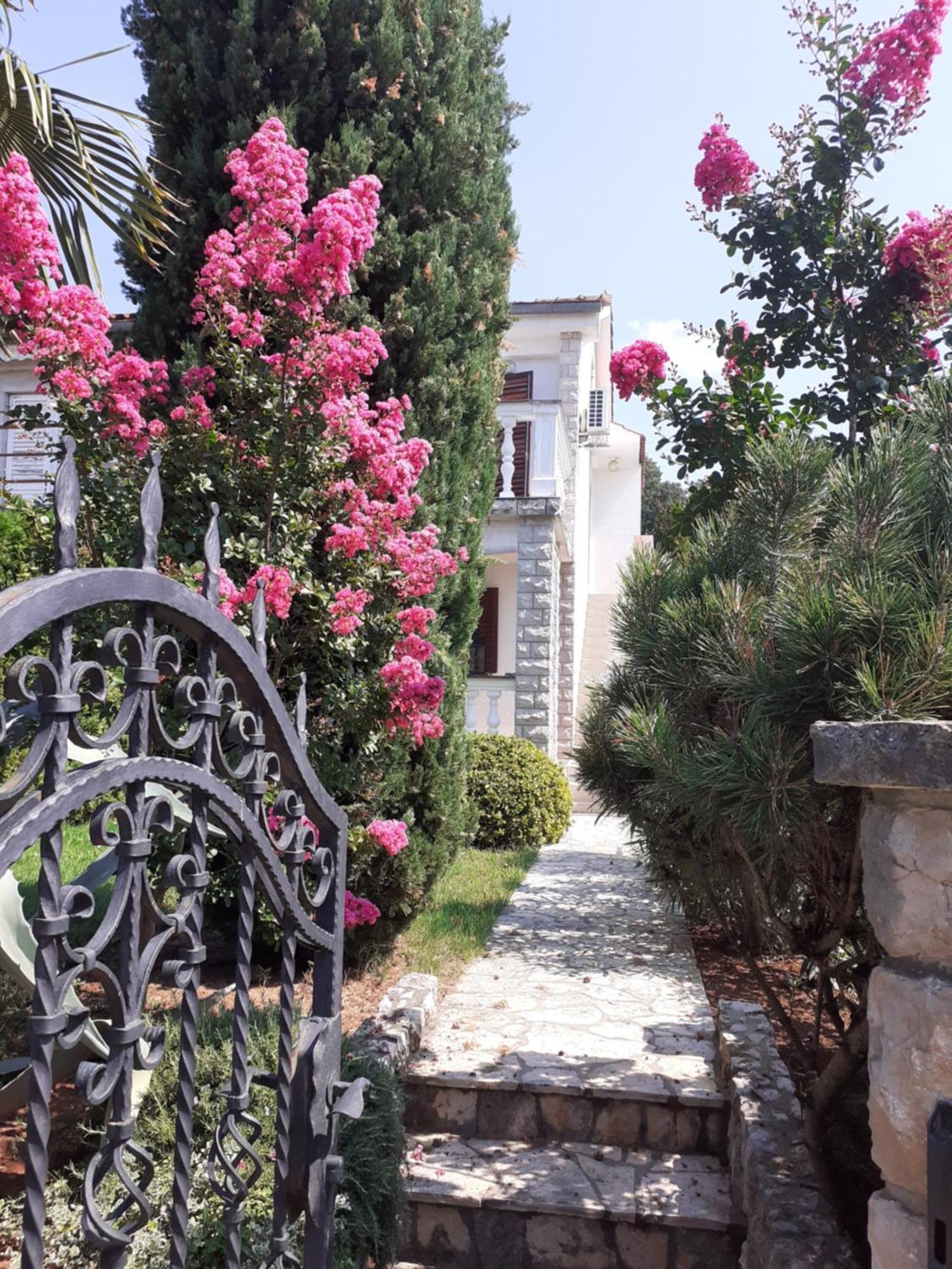 Holiday Home On Island Of Krk Malinska Kültér fotó